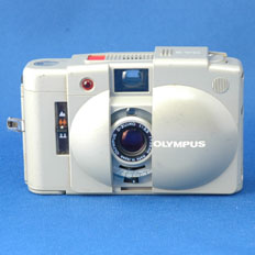 OLYMPUS　XA2　フィルムカメラ　アーバンホワイト